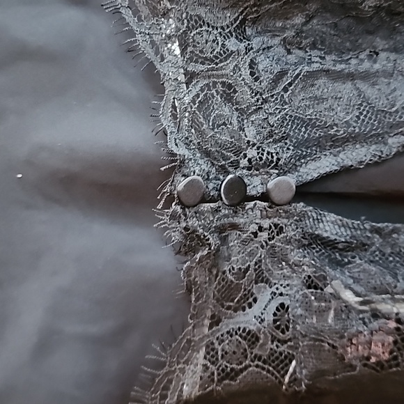 NWT Victoria's Secret: Lace-Back Cami w/ sparkle straps, Black, Small - Picture 4 of 11